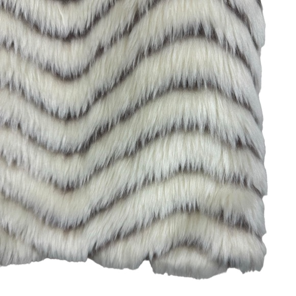 Sanctuary Vest Faux Fur - Picture 8 of 10